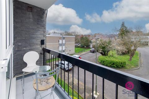 undefined, Ashbourne Close, London