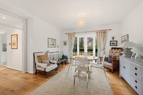 undefined, Grosvenor Court, WEYBRIDGE, KT13