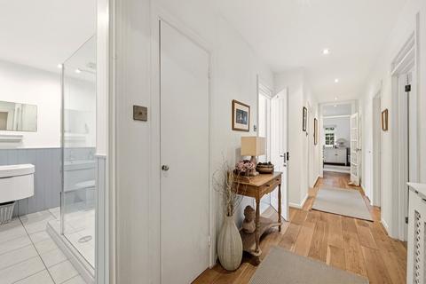 undefined, Grosvenor Court, WEYBRIDGE, KT13