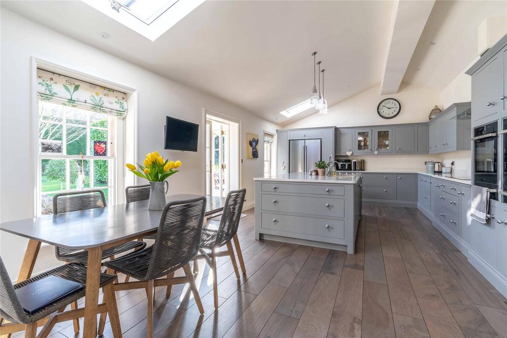 Kitchen/Breakfast