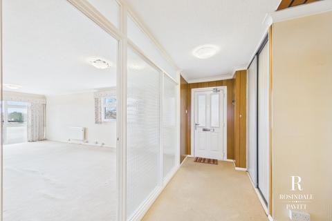 2 bedroom flat for sale, Shirley Road, Wallington, SM6