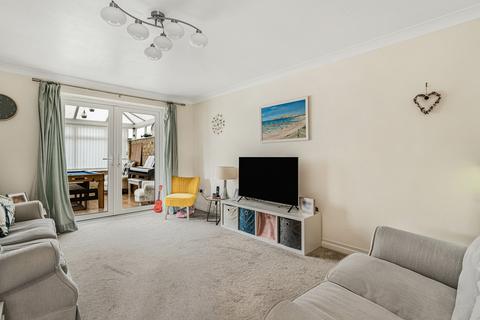 4 bedroom detached house for sale, Poppylands, Bicester, OX26