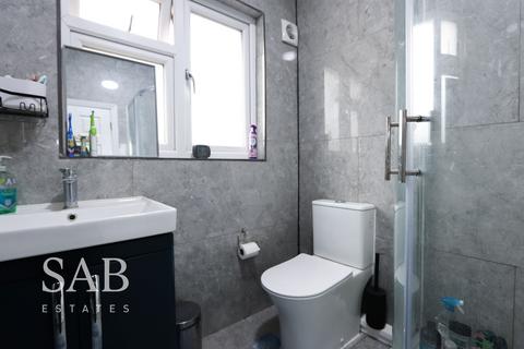 undefined, Laburnum Grove, Southall, UB1