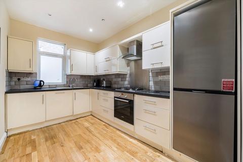 2 bedroom flat to rent, Ellesmere Road, London W4