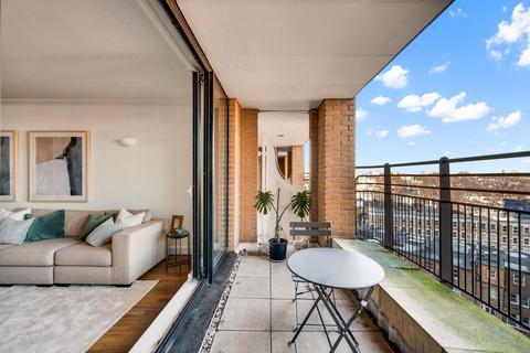 3 bedroom apartment for sale, Cromwell Road, SW7