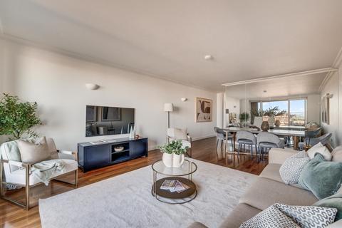 3 bedroom apartment for sale, Cromwell Road, SW7