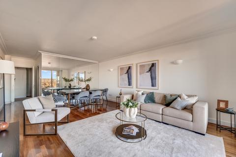 3 bedroom apartment for sale, Cromwell Road, SW7