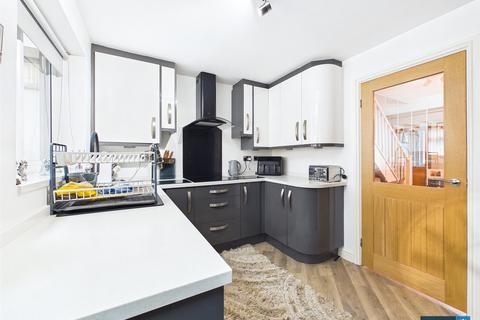 2 bedroom semi-detached house for sale, Millside Court, Bentley, Doncaster, South Yorkshire, DN5