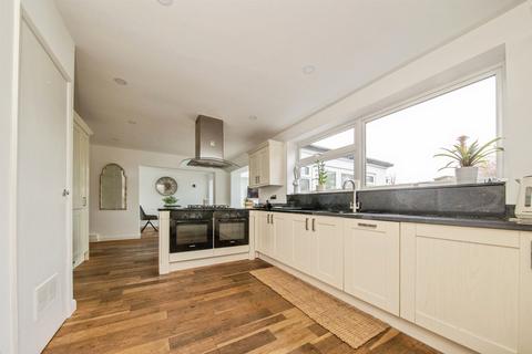 4 bedroom detached house for sale, Orchard Close, Ramsey, Harwich