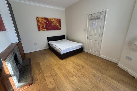 undefined, Elm Way, London