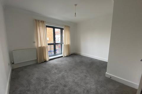 1 bedroom flat to rent, Petal Court, St Martins Avenue, E6
