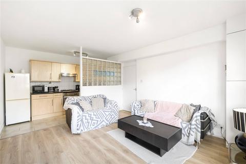 1 bedroom apartment to rent, Victoria Villas, Richmond, TW9