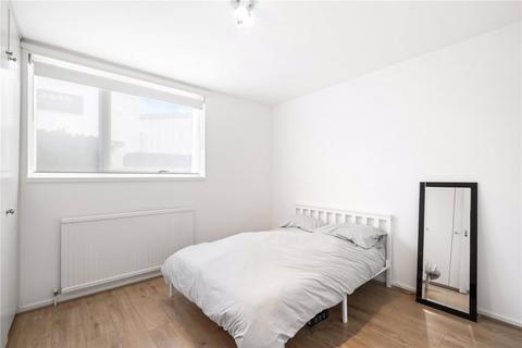1 bedroom apartment to rent, Victoria Villas, Richmond, TW9