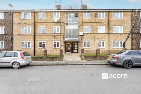 2 bedroom flat to rent, Algernon Road London SE13