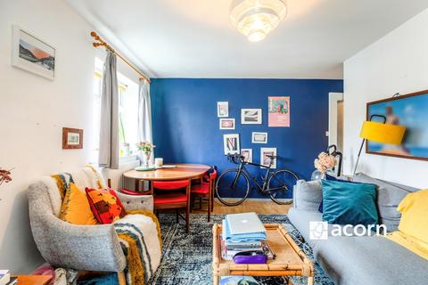 2 bedroom flat to rent, Algernon Road London SE13