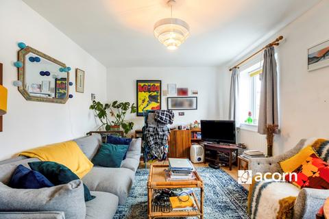 2 bedroom flat to rent, Algernon Road London SE13