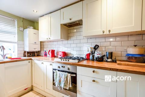 2 bedroom flat to rent, Algernon Road London SE13