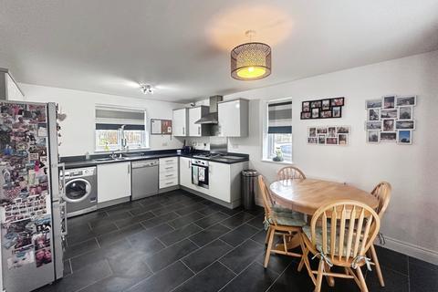 3 bedroom end of terrace house for sale, Greenvale Avenue, Slatyford, Newcastle upon Tyne, NE5