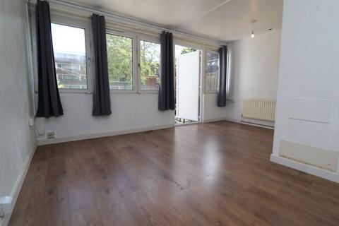 1 bedroom flat for sale, Gransden House, London SE8