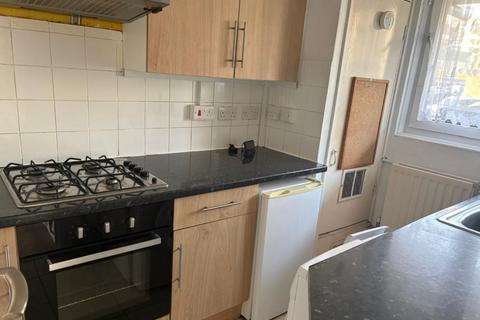 1 bedroom flat for sale, Gransden House, London SE8