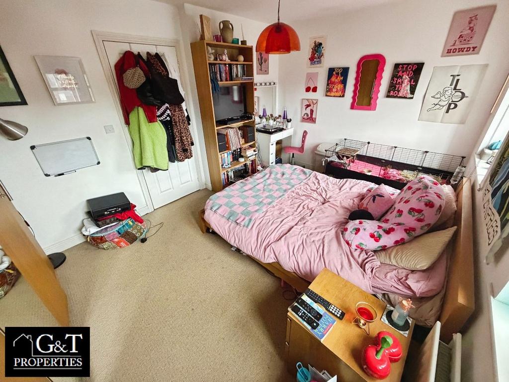 Second bedroom