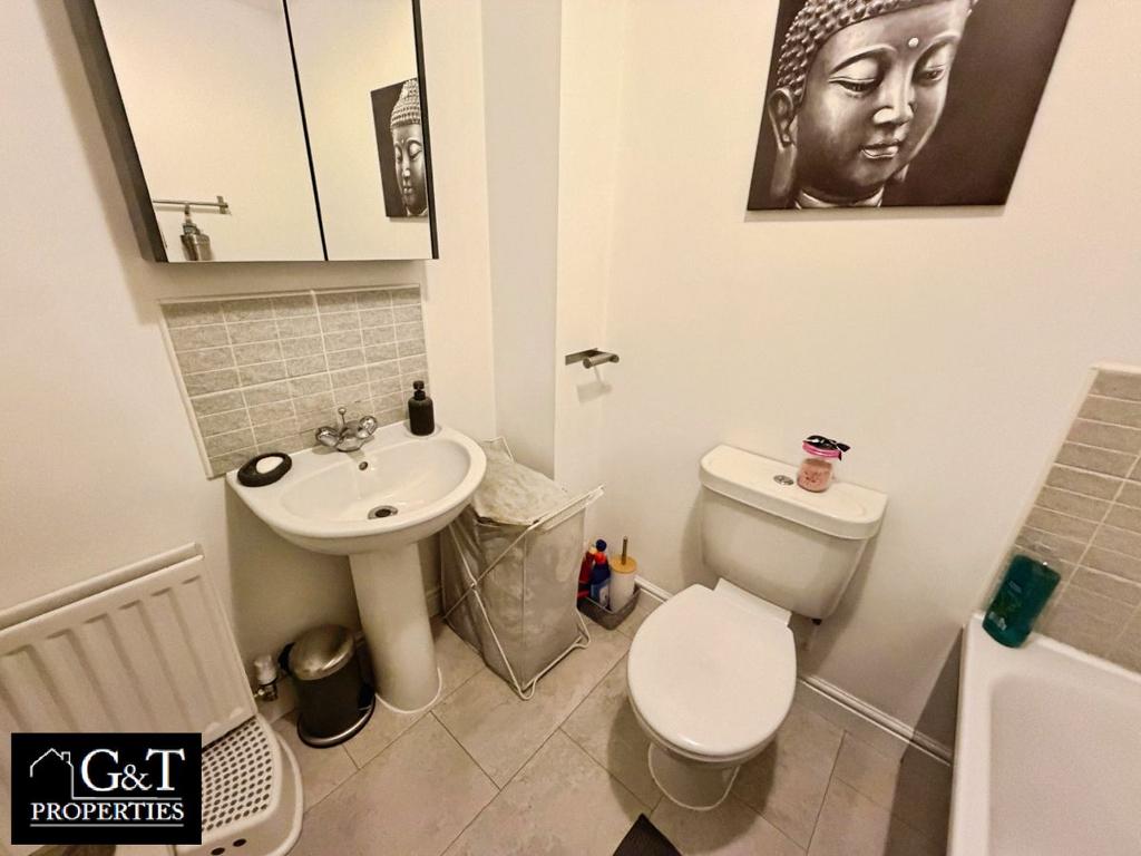 Family bathroom