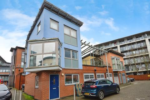 undefined, Bradshaw Close, Birmingham