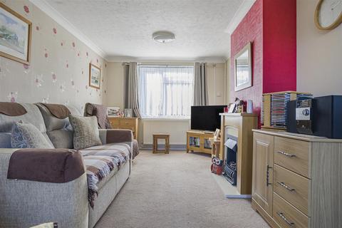 3 bedroom semi-detached house for sale, Fairfield Road, Borough Green, Sevenoaks