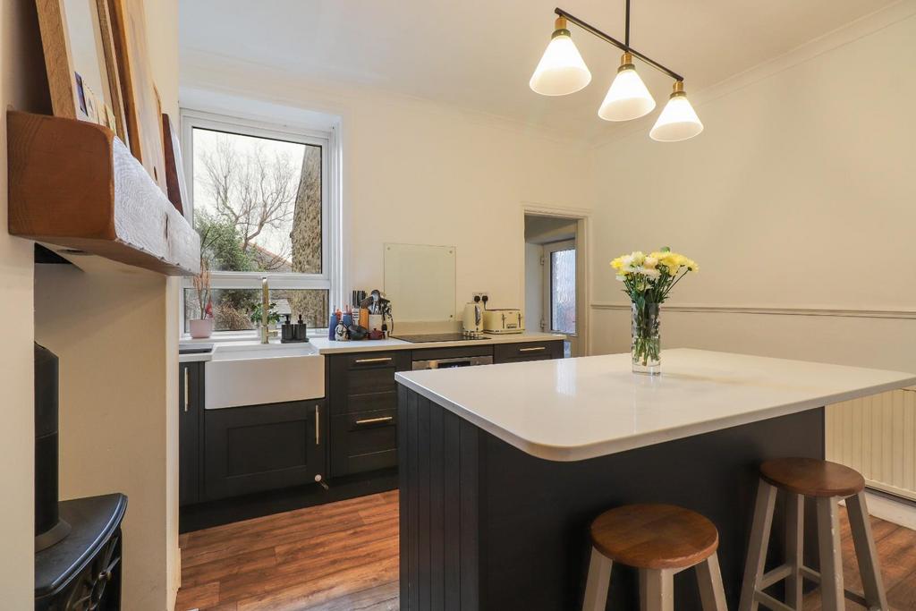 Dining kitchen