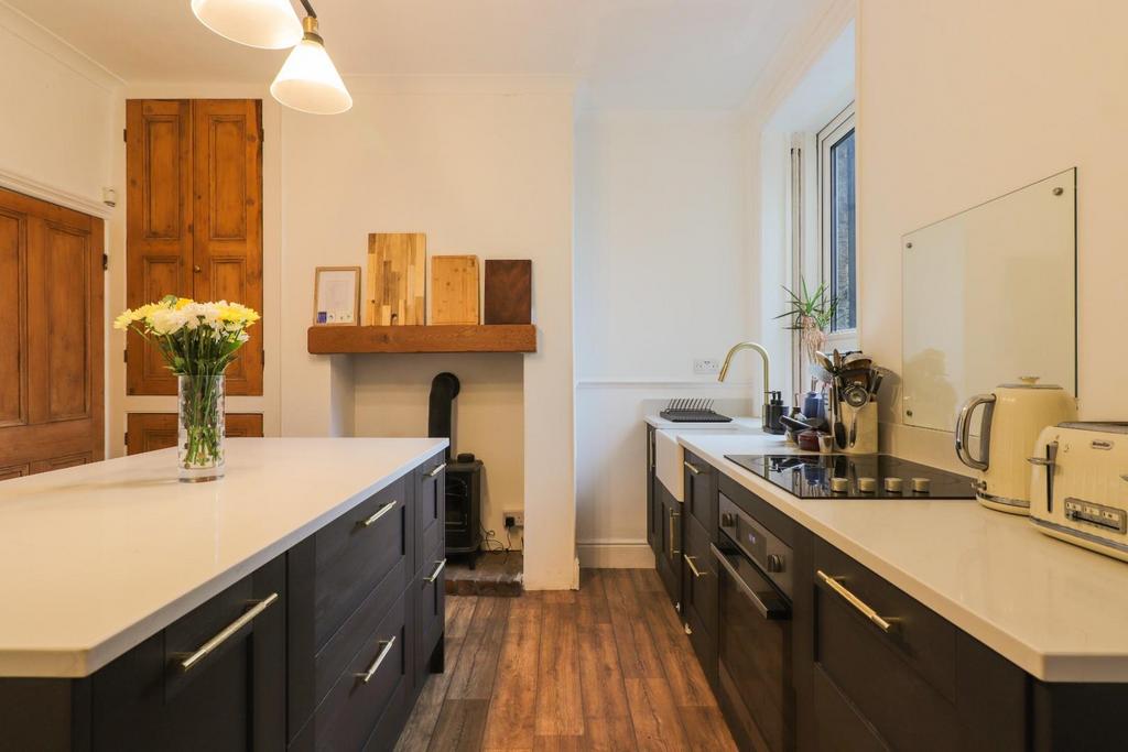 Dining kitchen
