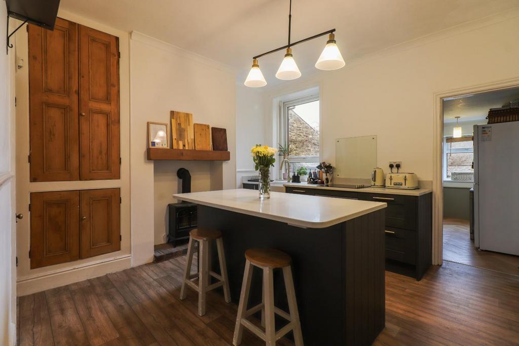 Dining kitchen