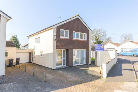 Russell Grove, Bristol, BS6