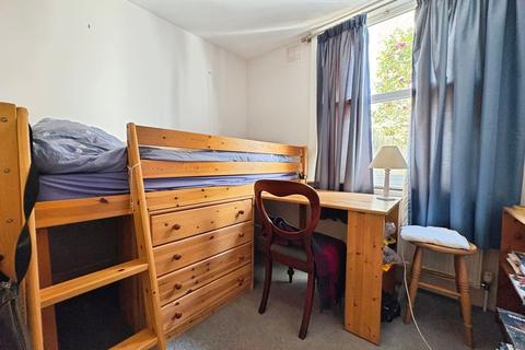 2 bedroom flat to rent, Mount Pleasant Road London SE13