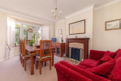 3 bedroom detached house for sale, Rectory Lane, Loughton