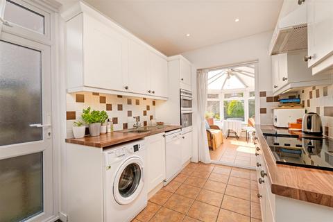 3 bedroom detached house for sale, Rectory Lane, Loughton