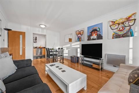 2 bedroom apartment to rent, Boardwalk Place, Canary Wharf, London, E14