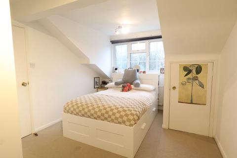 undefined, Hunters Close, Tring, HP23