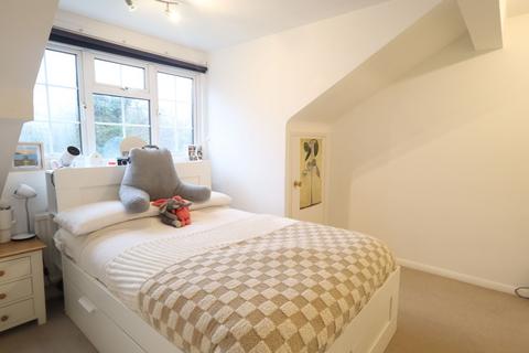 undefined, Hunters Close, Tring, HP23