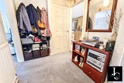 3 bedroom terraced house for sale, Warrensway, Telford TF7