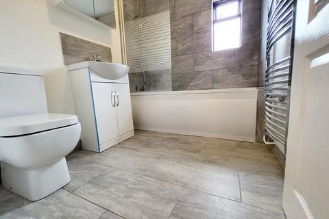 1 bedroom flat to rent, Warrior Court, 55 Warrior Square East, Southend-on-Sea, Essex