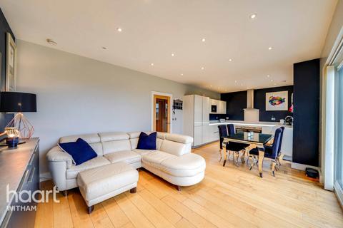 4 bedroom detached house for sale, Darnet Road, Tollesbury