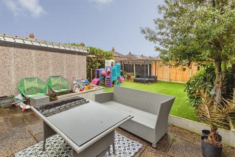 2 bedroom semi-detached house for sale, First Avenue, Stafford