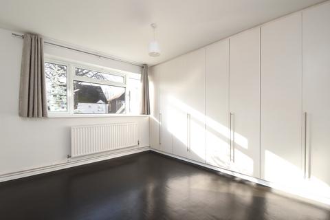 2 bedroom maisonette for sale, Warren Avenue Bromley BR1