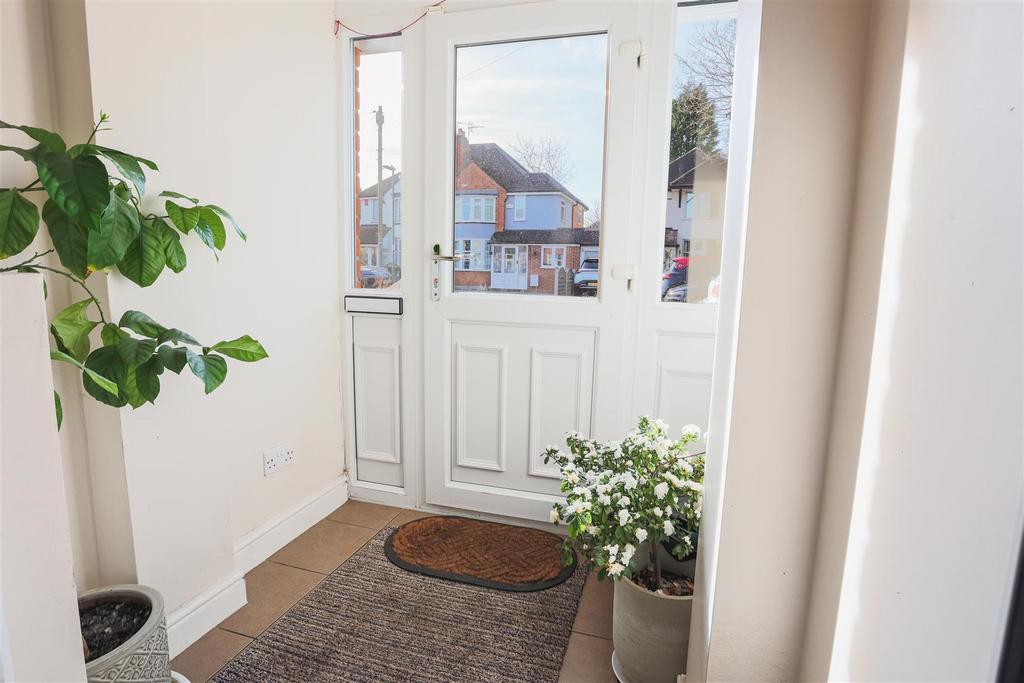 8 Verstone Rd 16.jpg