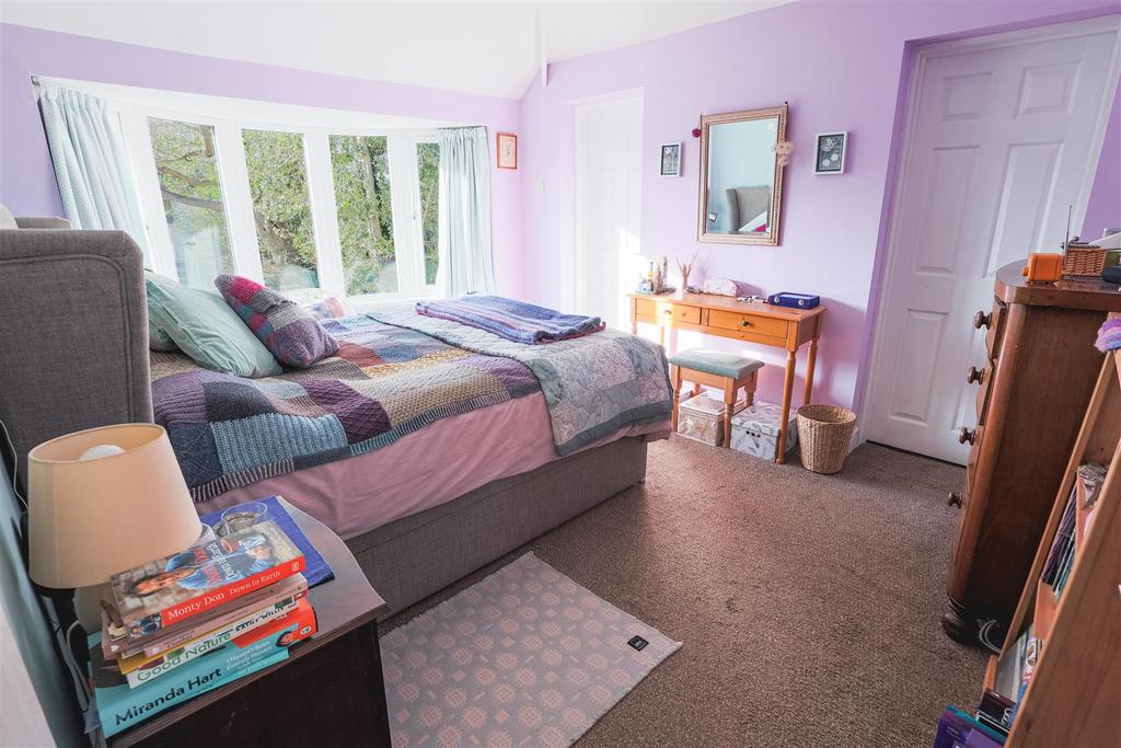 8 Verstone Rd 28.jpg