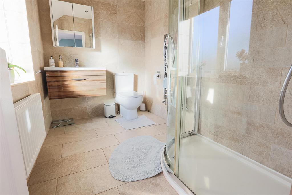 8 Verstone Rd 30.jpg