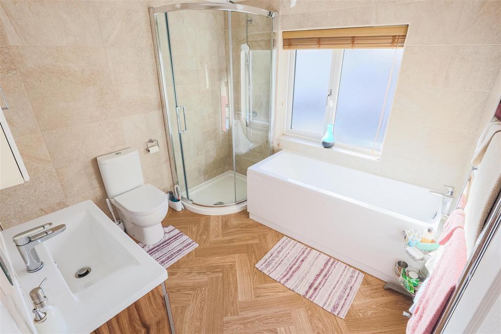 8 Verstone Rd 39.jpg