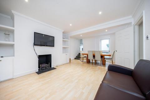 2 bedroom flat to rent, Redcliffe Gardens London SW10