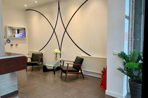 Flat to rent, Kilburn High Road, NW6 5UA