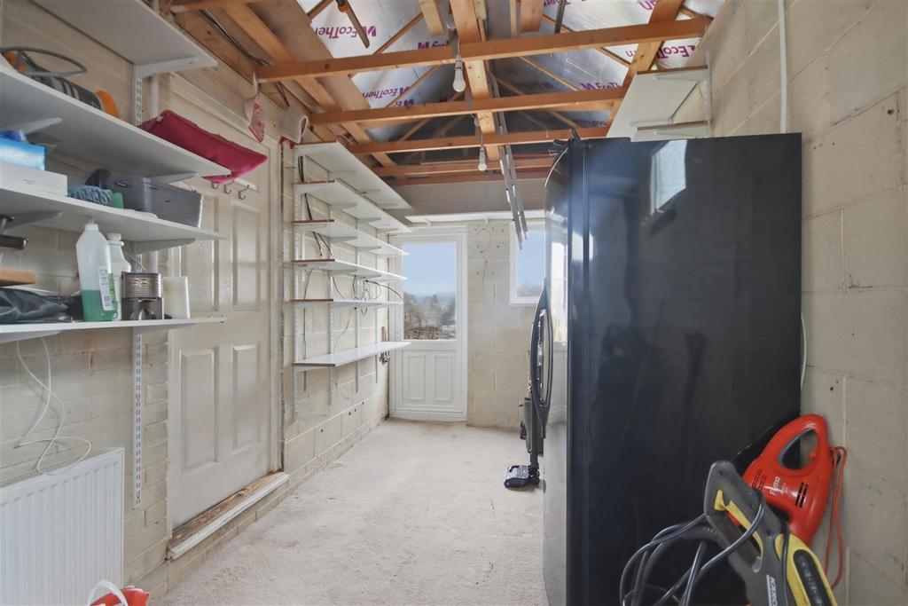 Garage/Utility